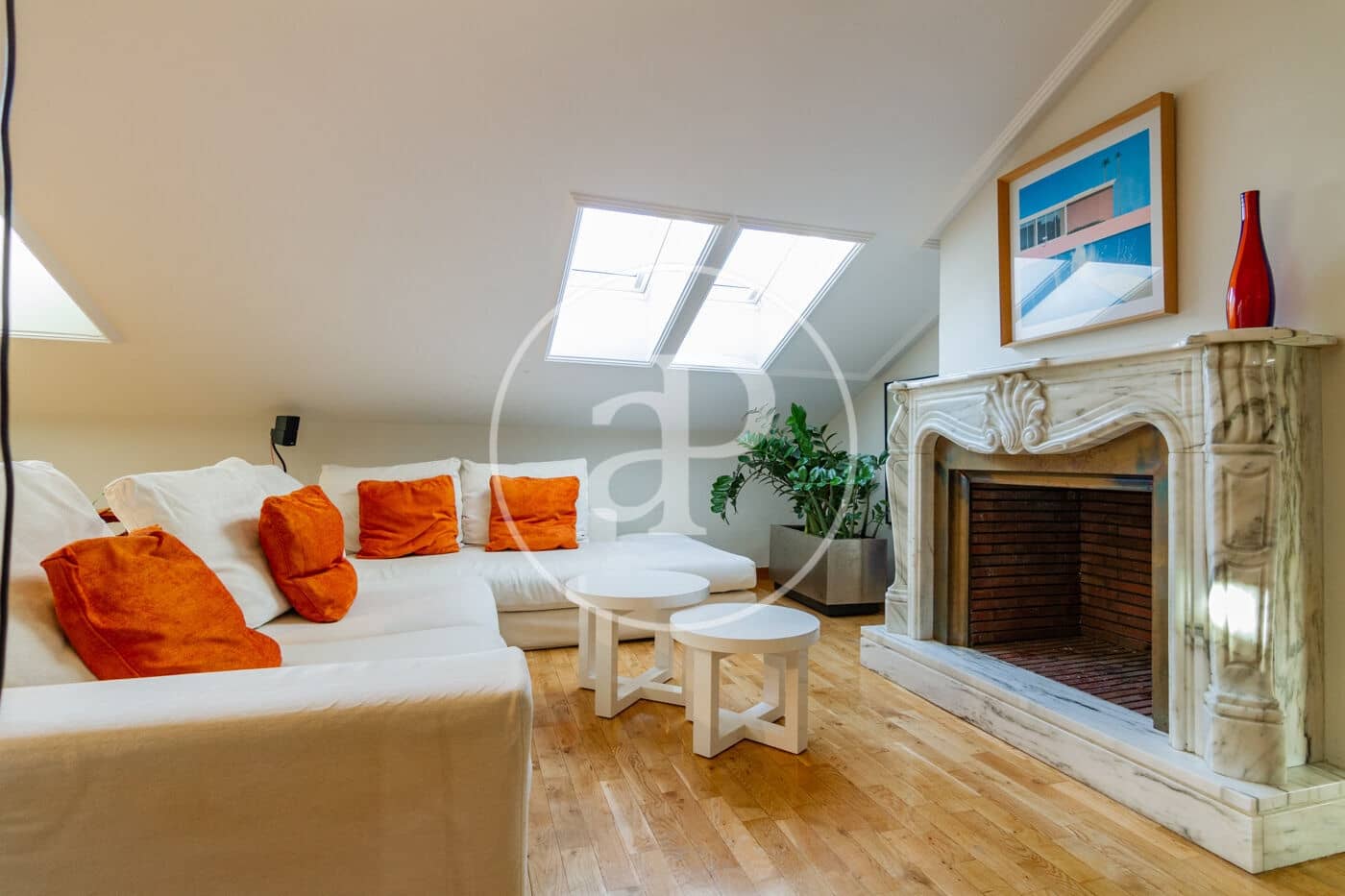 3 soveværelse Lejlighed til leje i Madrid by - € 3.300 (Ref: 8726324)