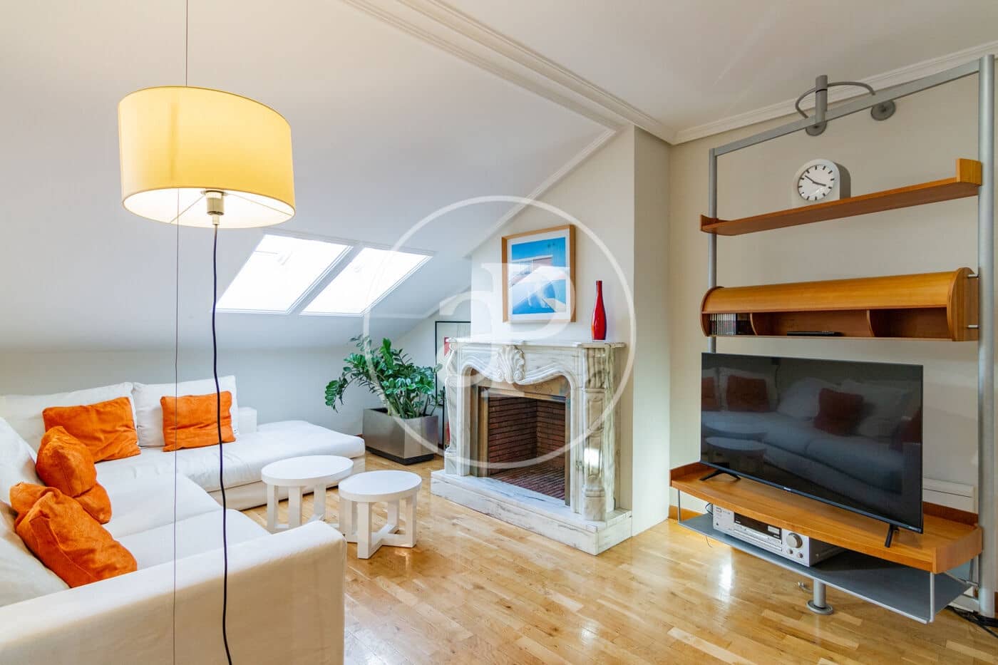 3 soveværelse Lejlighed til leje i Madrid by - € 3.300 (Ref: 8726324)