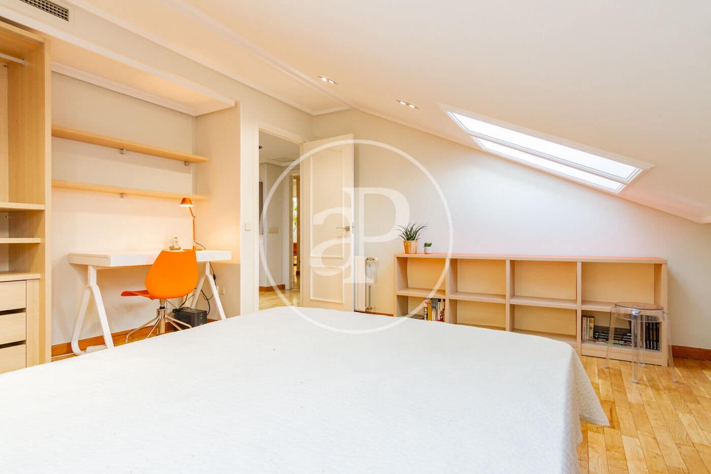 3 soveværelse Lejlighed til leje i Madrid by - € 3.300 (Ref: 8726324)