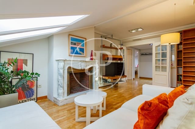 3 soveværelse Lejlighed til leje i Palacio, Madrid by - € 3.300 (Ref: 8726324)