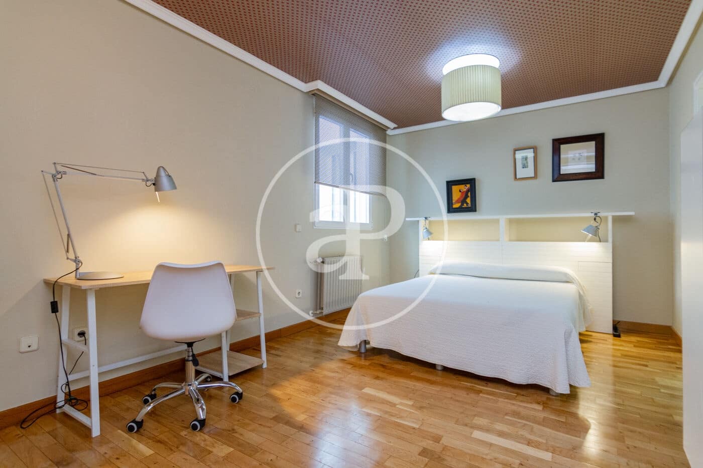 3 soveværelse Lejlighed til leje i Madrid by - € 3.300 (Ref: 8726324)