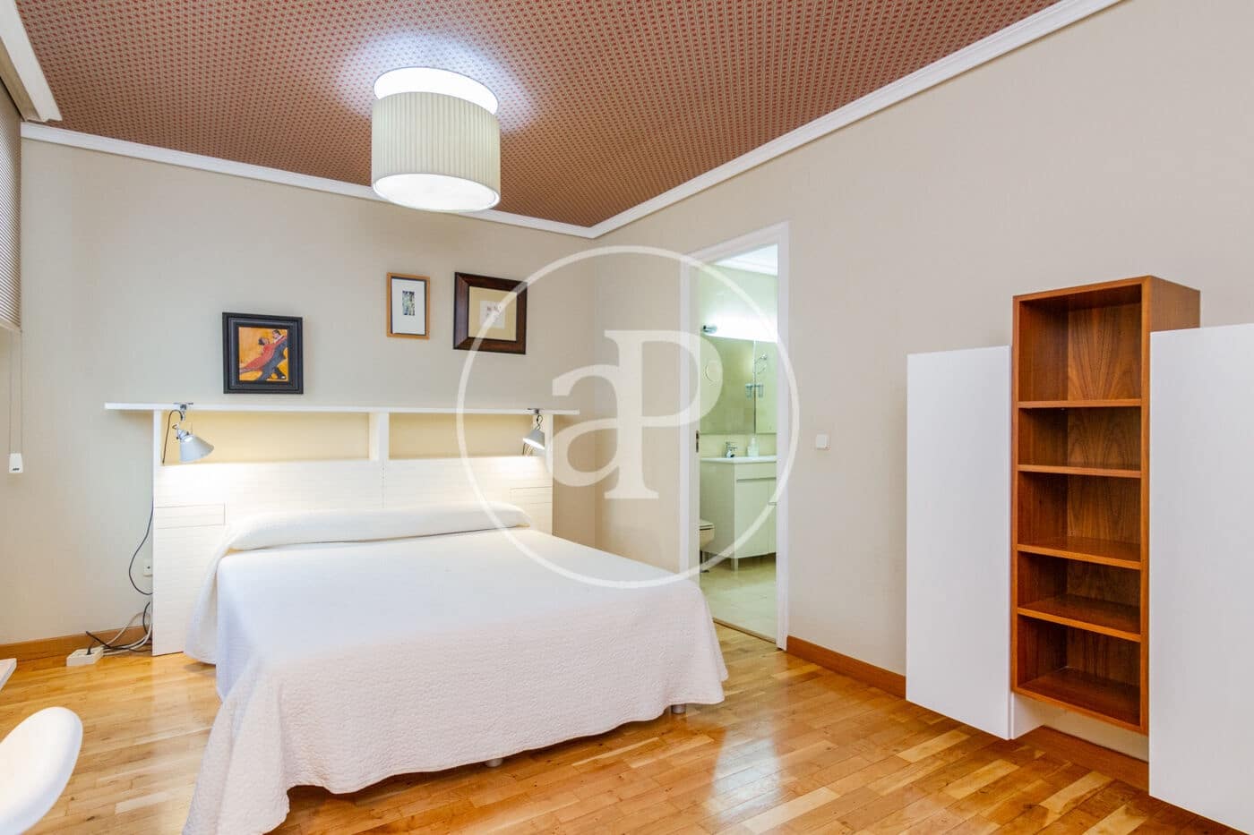 3 soveværelse Lejlighed til leje i Madrid by - € 3.300 (Ref: 8726324)