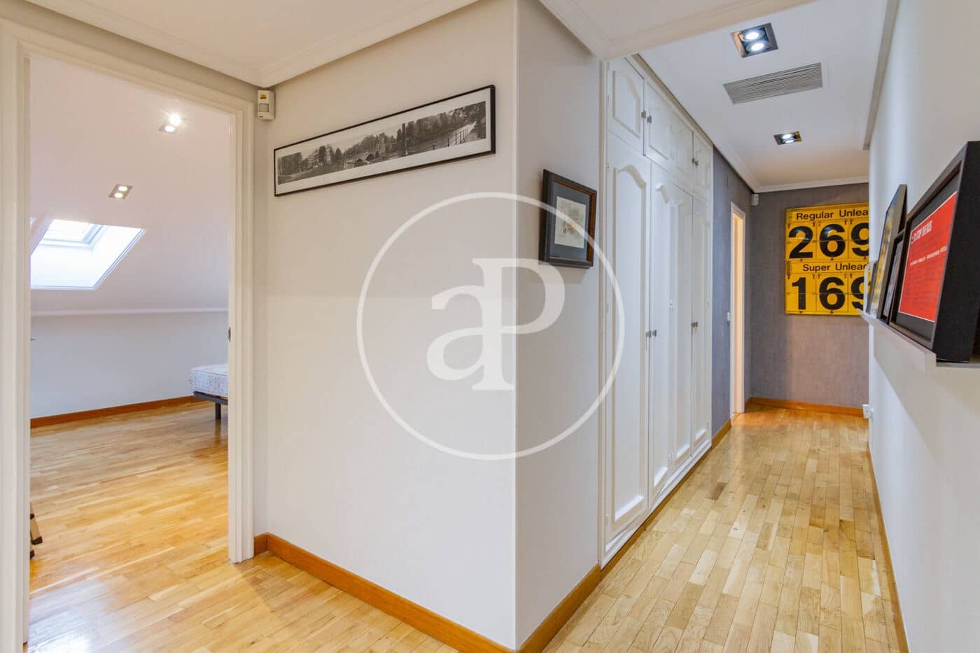 3 soveværelse Lejlighed til leje i Madrid by - € 3.300 (Ref: 8726324)