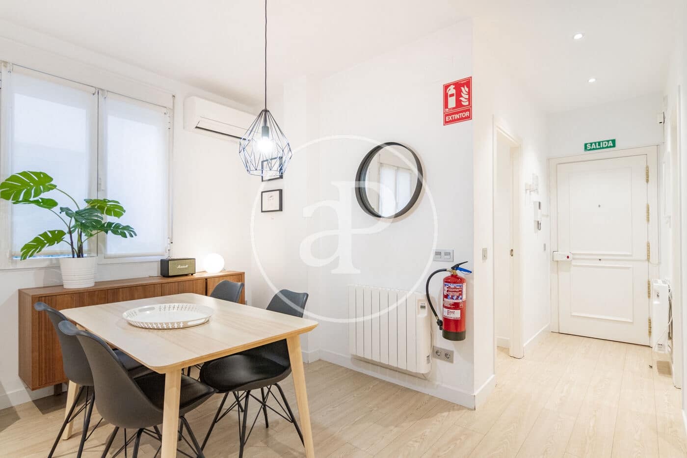 1 soveværelse Lejlighed til leje i Madrid by - € 1.600 (Ref: 8726325)