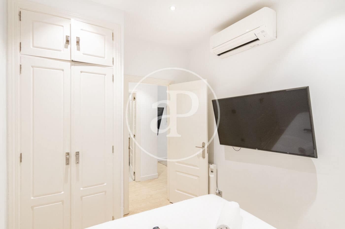 1 soveværelse Lejlighed til leje i Madrid by - € 1.600 (Ref: 8726325)