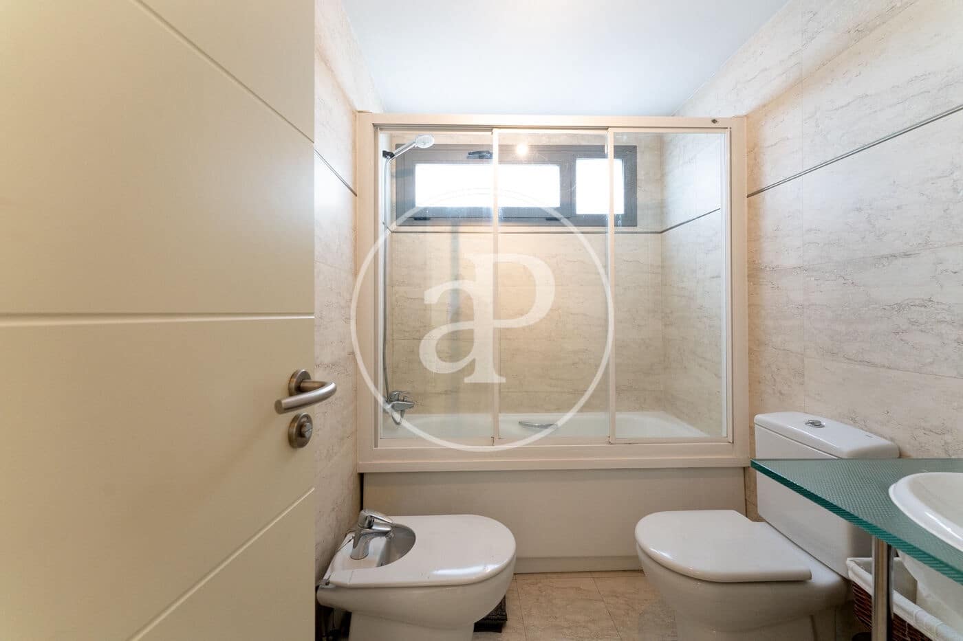 1 bedroom Apartment for rent in Madrid city with pool garage - € 1,650 (Ref: 8726330)