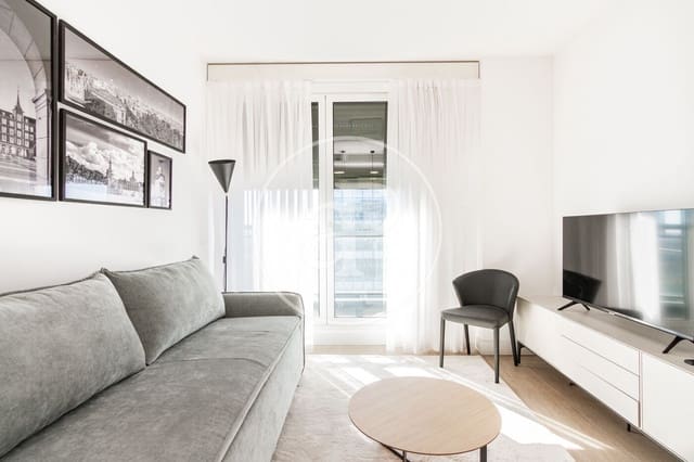 Appartement de 1 chambre à louer à Valdefuentes, Madrid ville avec piscine - 2 000 € (Ref: 8726345)