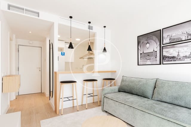 Appartement de 1 chambre à louer à Valdefuentes, Madrid ville avec piscine - 2 000 € (Ref: 8726345)