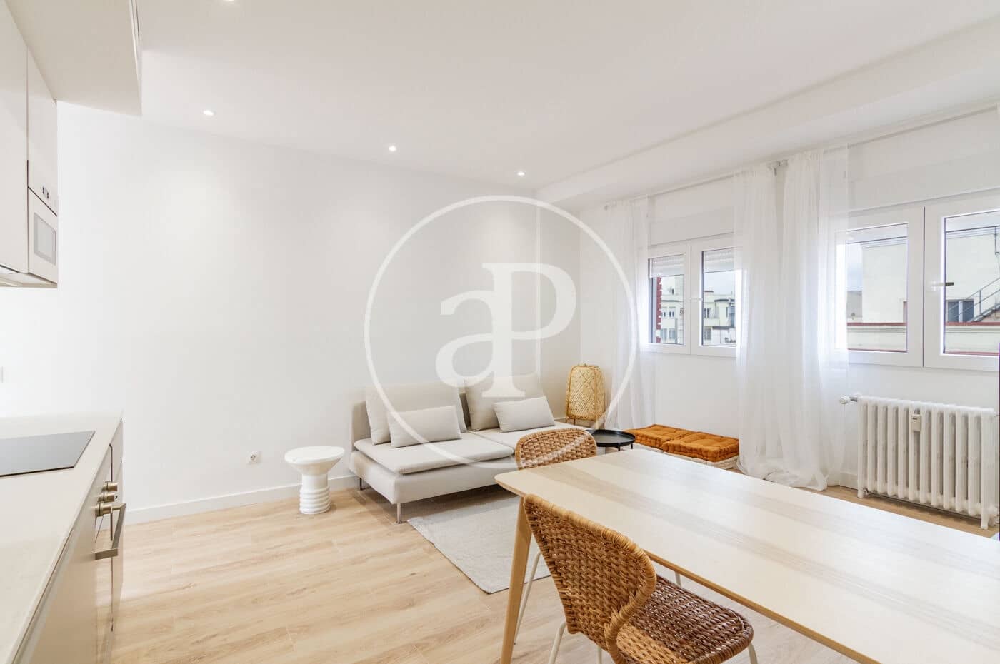 1 soverom Leilighet til leie i Madrid by - € 1 800 (Ref: 8726353)