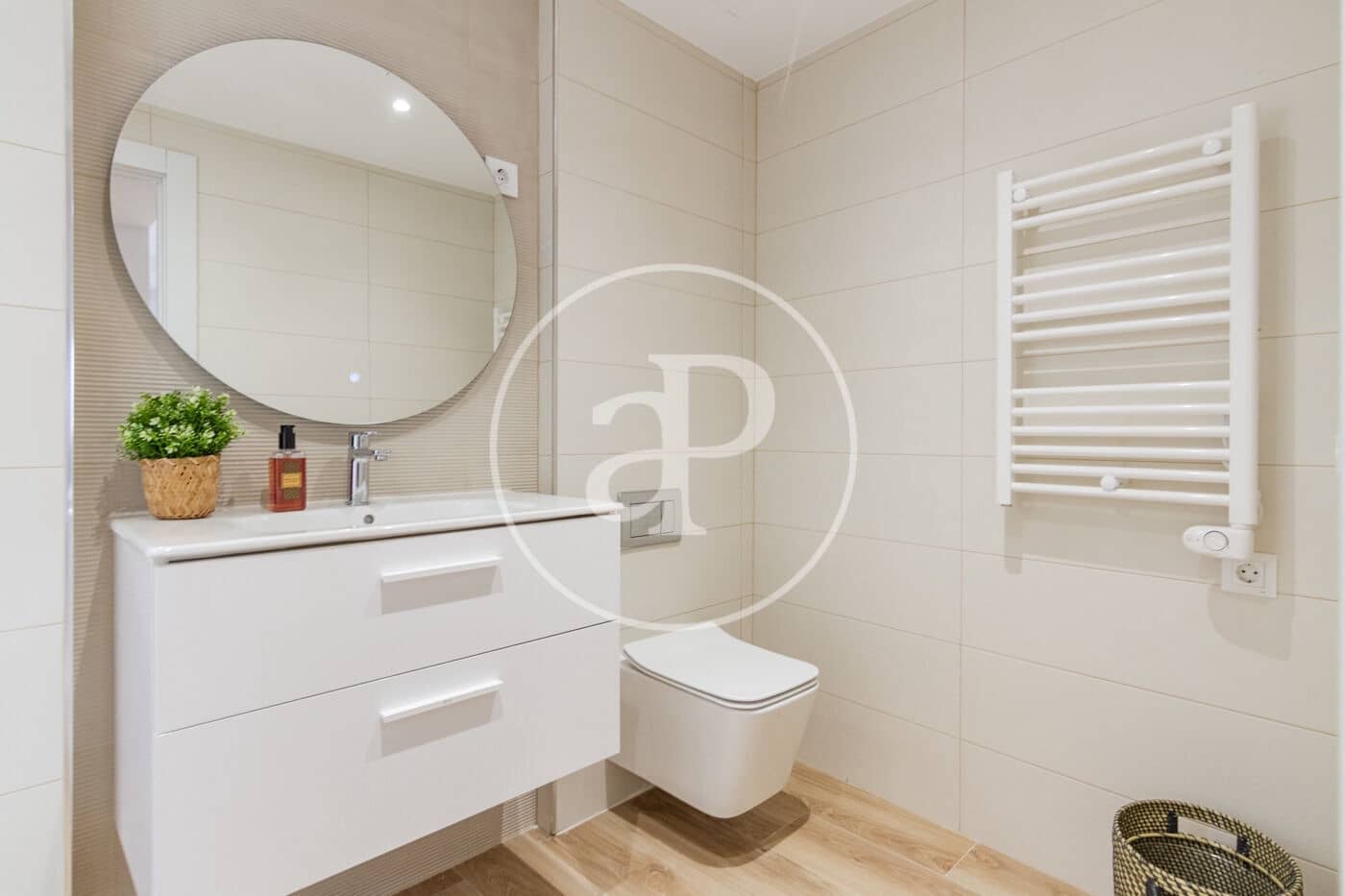 1 soverom Leilighet til leie i Madrid by - € 1 800 (Ref: 8726353)