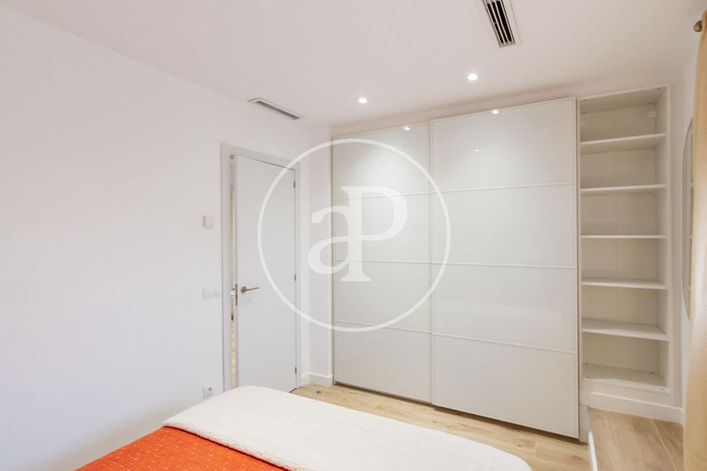 1 soverom Leilighet til leie i Madrid by - € 1 800 (Ref: 8726353)