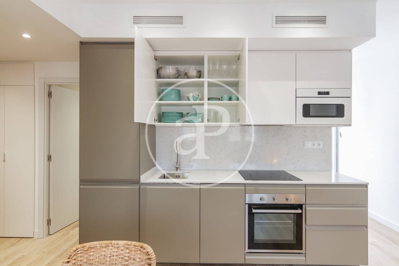 1 soverom Leilighet til leie i Madrid by - € 1 800 (Ref: 8726353)