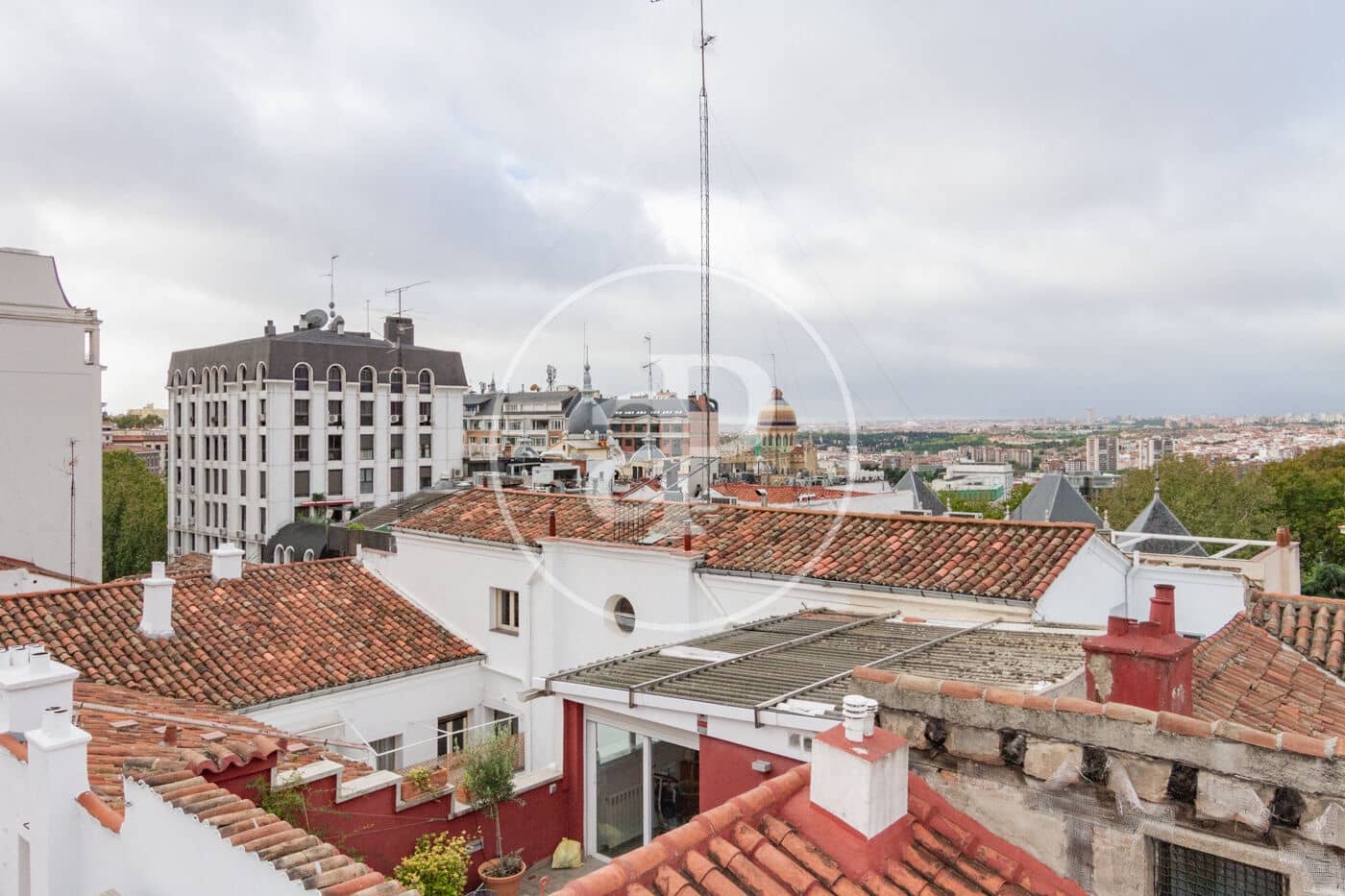 1 soverom Leilighet til leie i Madrid by - € 1 800 (Ref: 8726353)