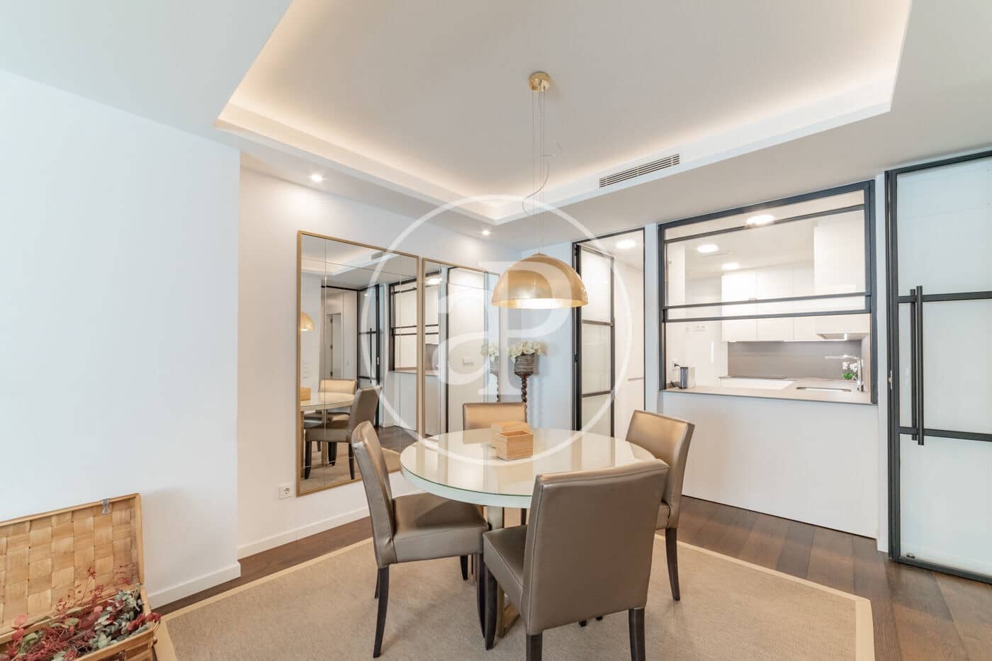 2 soverom Leilighet til leie i Madrid by med svømmebasseng - € 3 700 (Ref: 8726355)