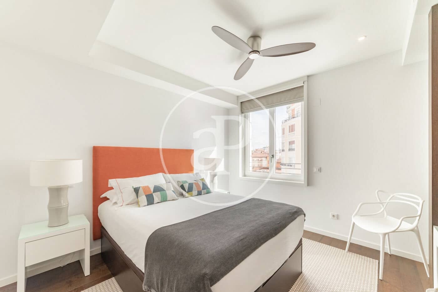 2 soverom Leilighet til leie i Madrid by med svømmebasseng - € 3 700 (Ref: 8726355)