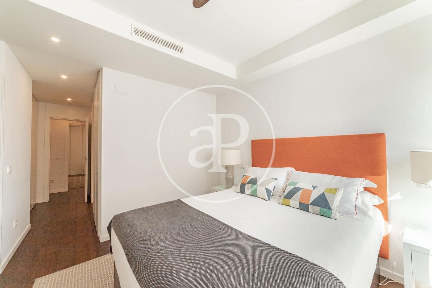 2 soverom Leilighet til leie i Madrid by med svømmebasseng - € 3 700 (Ref: 8726355)