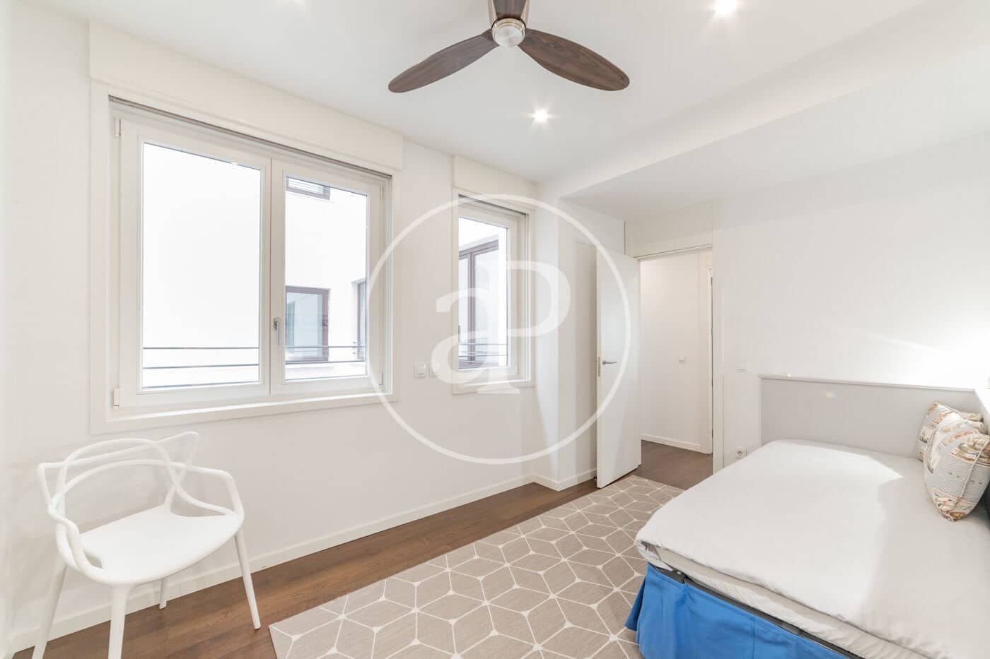 2 soverom Leilighet til leie i Madrid by med svømmebasseng - € 3 700 (Ref: 8726355)