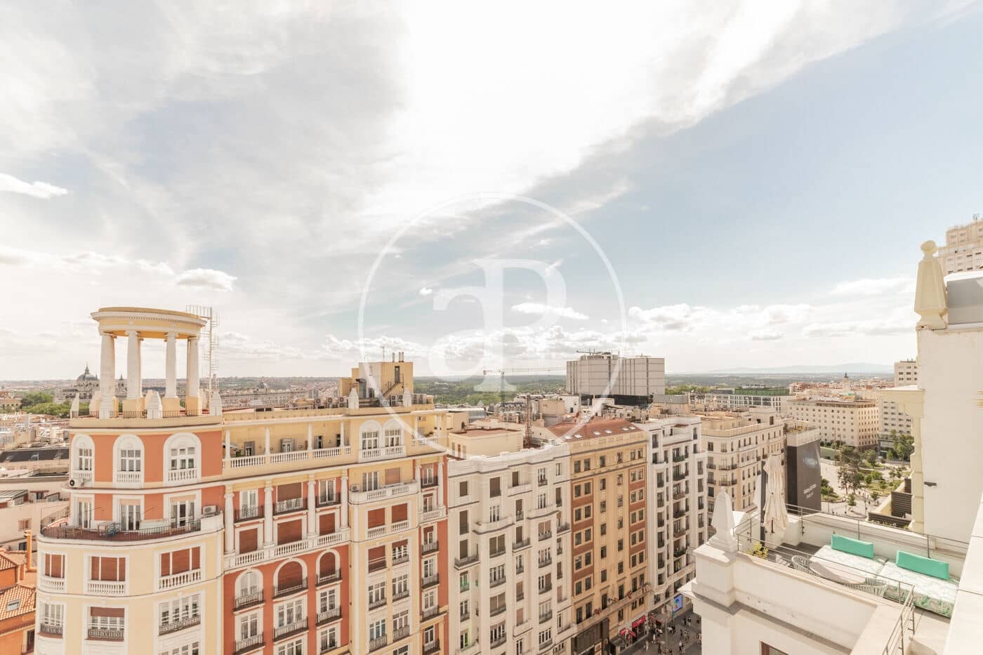 2 soverom Leilighet til leie i Madrid by med svømmebasseng - € 3 700 (Ref: 8726355)