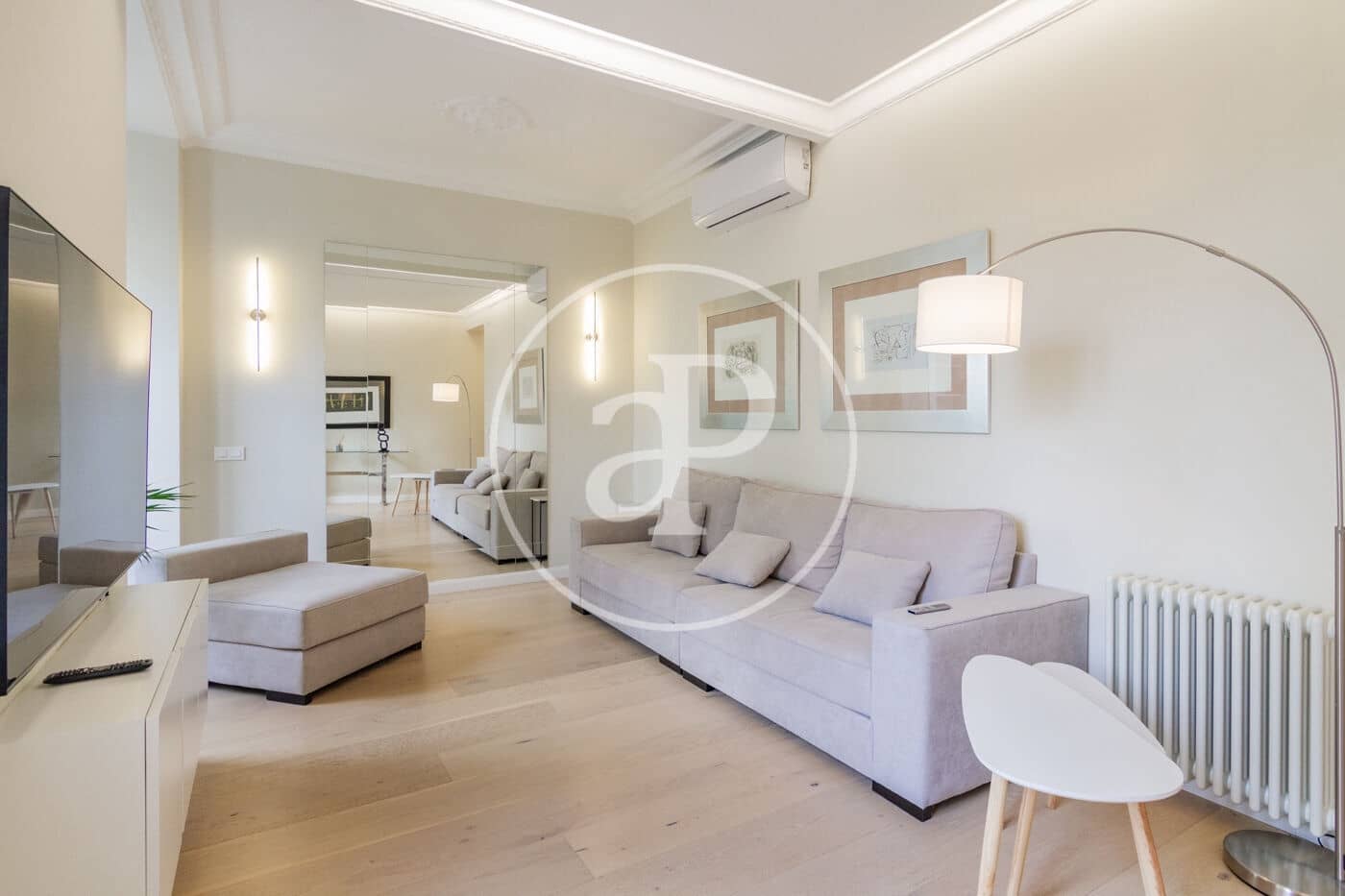 2 soveværelse Lejlighed til leje i Madrid by - € 3.900 (Ref: 8726359)