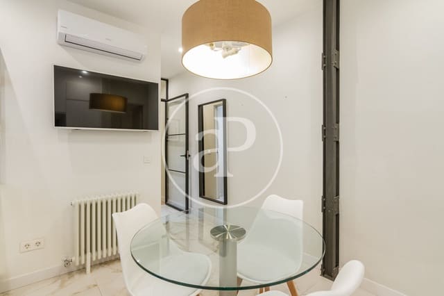 2 bedroom Apartment for rent in Almagro, Madrid city - € 3,900 (Ref: 8726359)