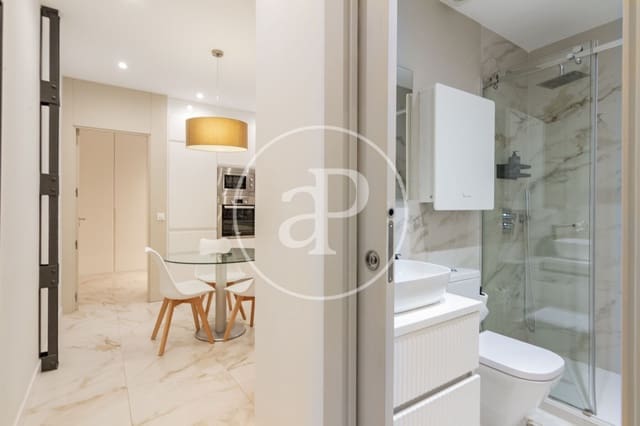 2 bedroom Apartment for rent in Almagro, Madrid city - € 3,900 (Ref: 8726359)