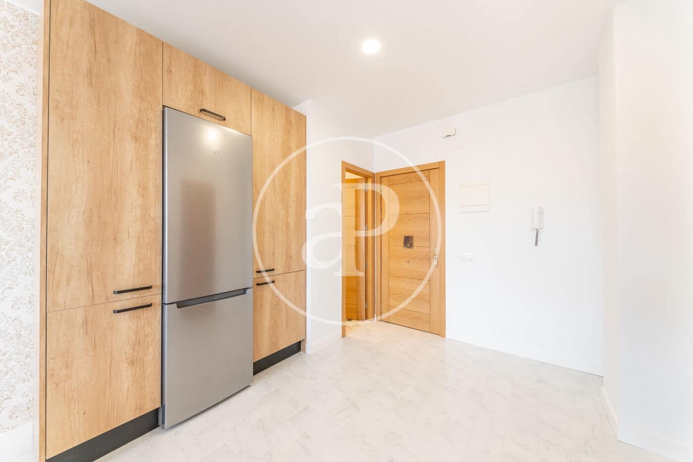 3 soveværelse Lejlighed til leje i Madrid by med garage - € 3.000 (Ref: 8726367)
