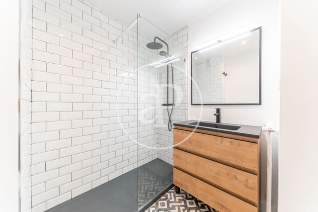 3 soveværelse Lejlighed til leje i Cuatro Caminos, Madrid by med garage - € 3.000 (Ref: 8726367)
