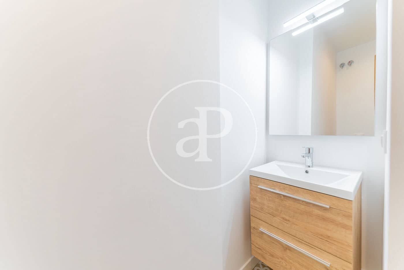 3 soveværelse Lejlighed til leje i Madrid by med garage - € 3.000 (Ref: 8726367)