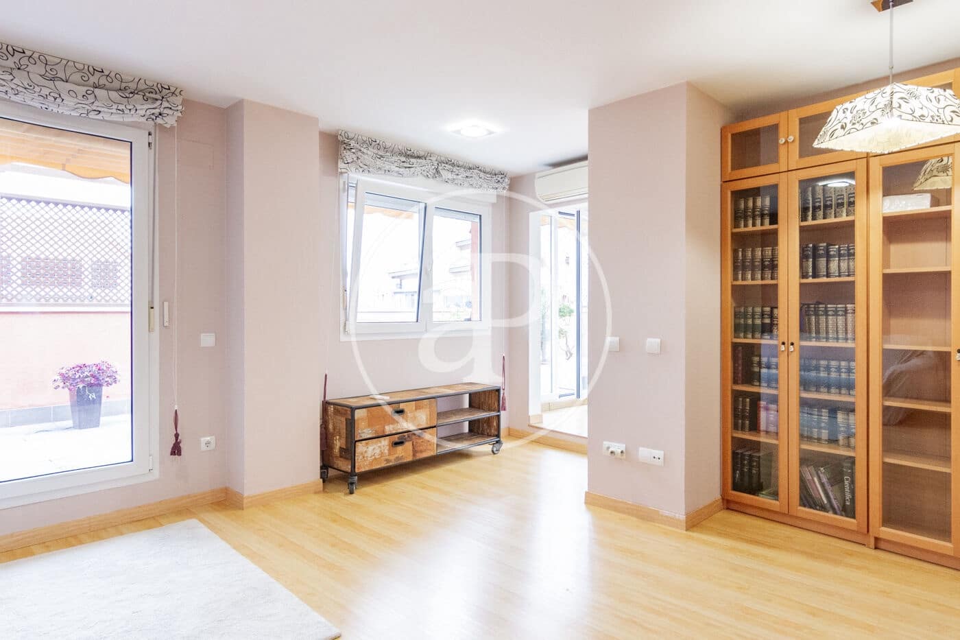 1 soveværelse Lejlighed til leje i Madrid by - € 1.950 (Ref: 8726368)