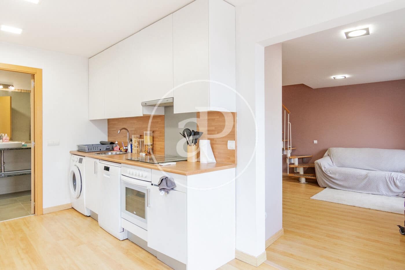 1 soveværelse Lejlighed til leje i Madrid by - € 1.950 (Ref: 8726368)