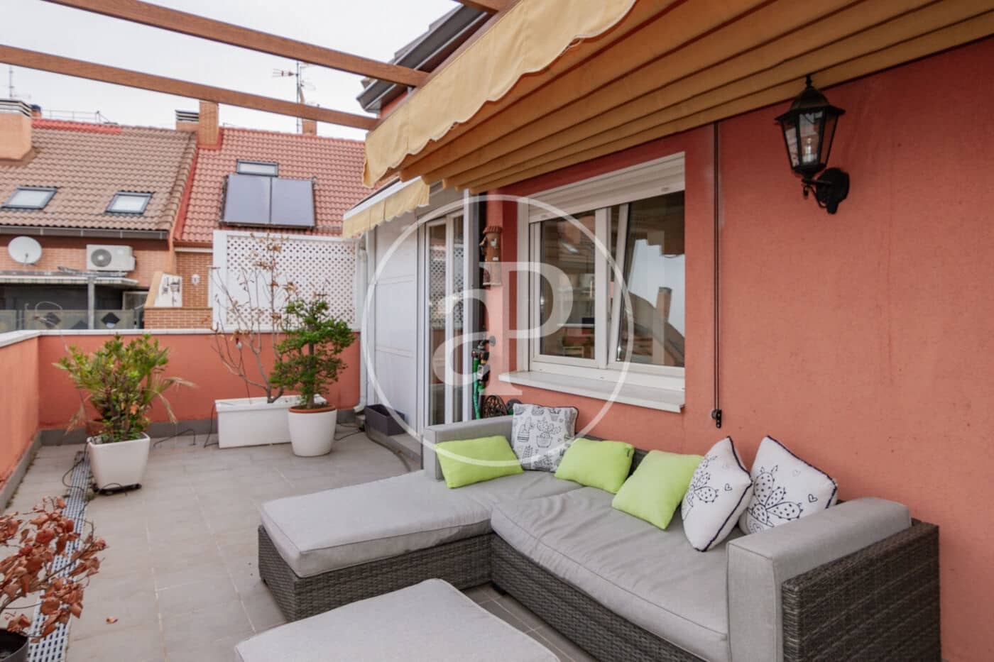 1 soveværelse Lejlighed til leje i Madrid by - € 1.950 (Ref: 8726368)