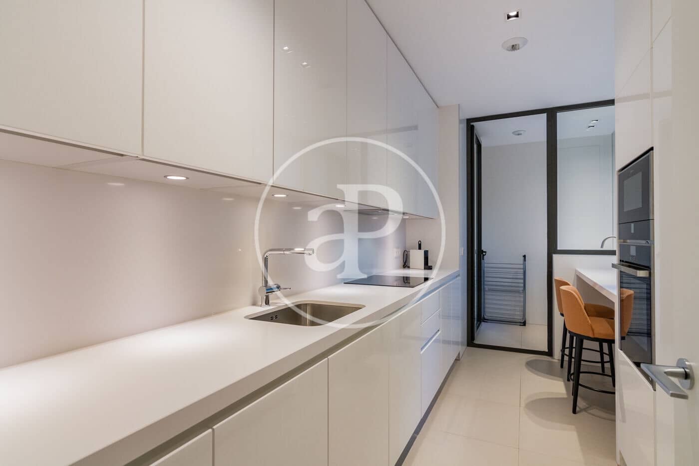 2 sypialnia Apartament do wynajęcia w Miasto Madryt z basenem - 6 800 € (Ref: 8726371)
