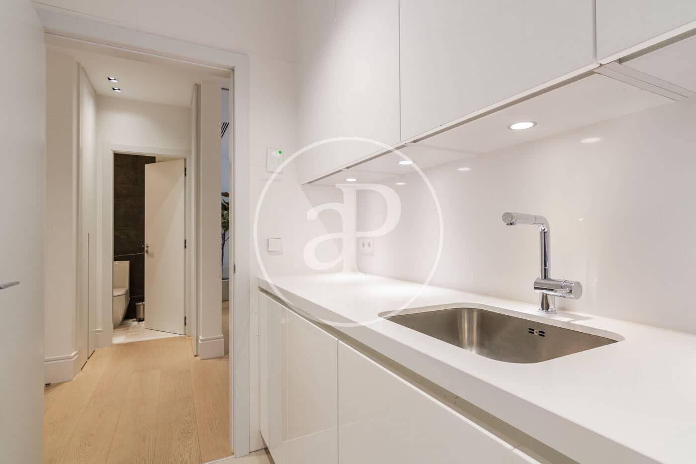 2 sypialnia Apartament do wynajęcia w Miasto Madryt z basenem - 6 800 € (Ref: 8726371)