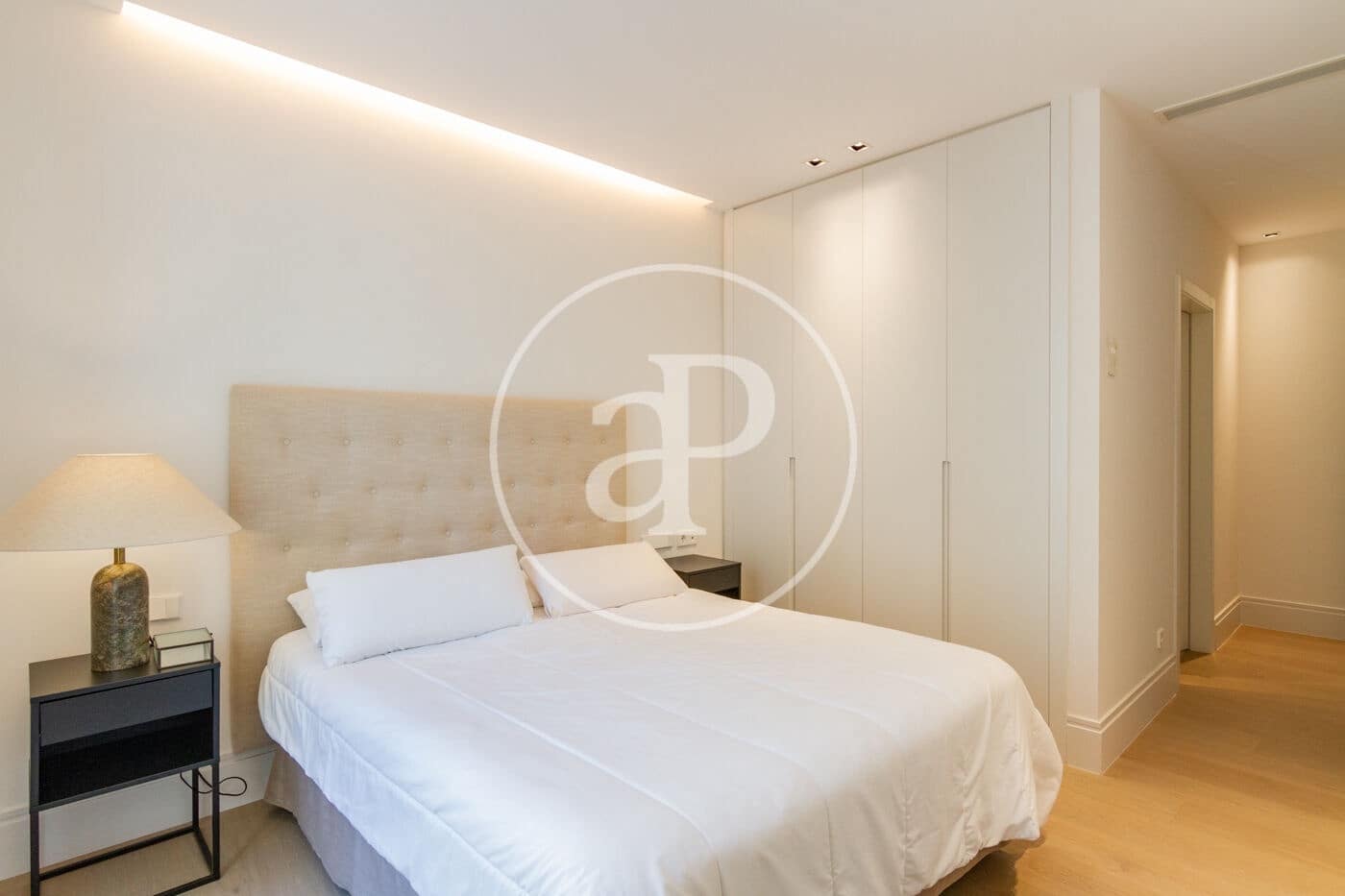 2 sypialnia Apartament do wynajęcia w Miasto Madryt z basenem - 6 800 € (Ref: 8726371)