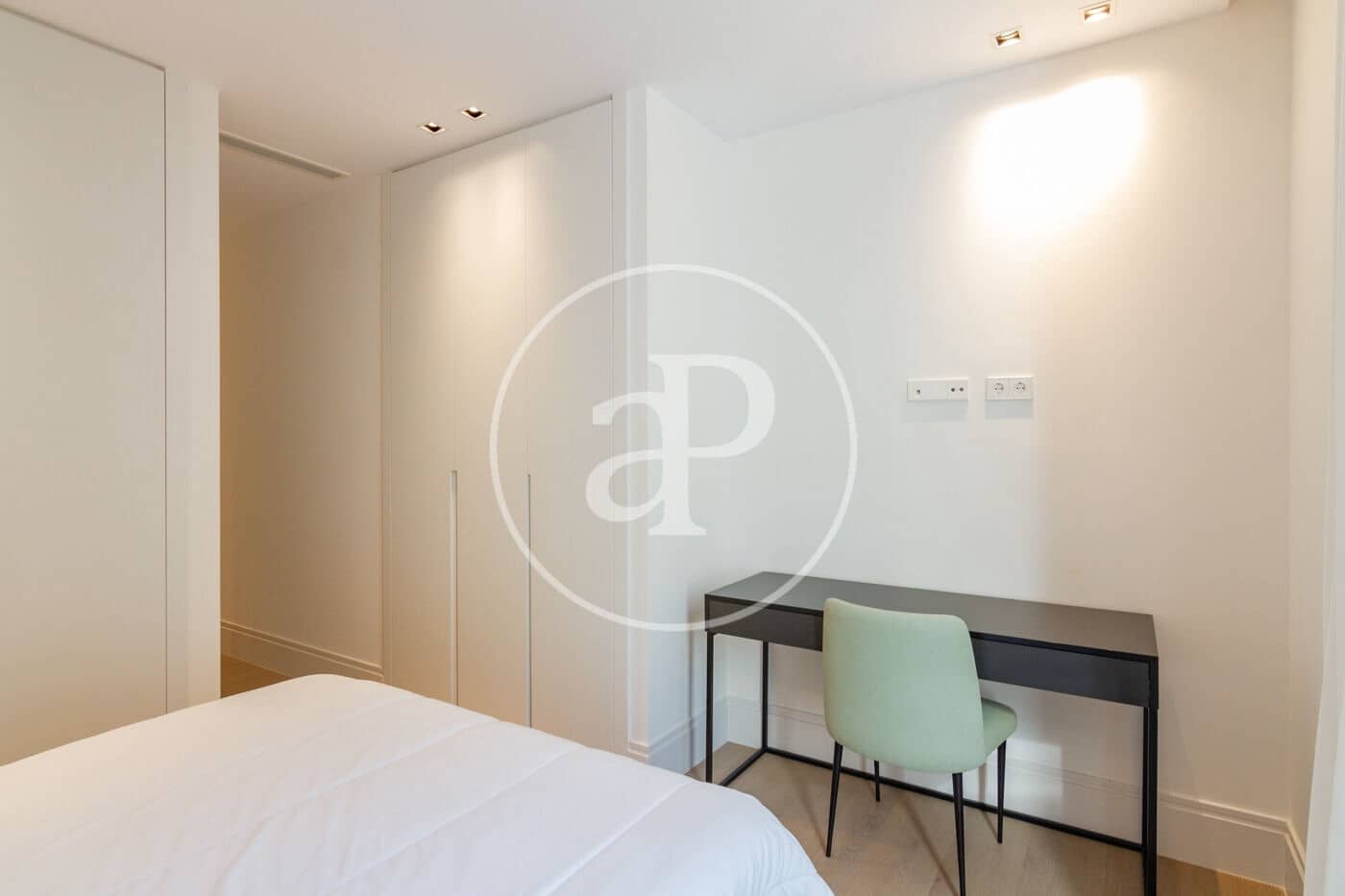 2 sypialnia Apartament do wynajęcia w Miasto Madryt z basenem - 6 800 € (Ref: 8726371)