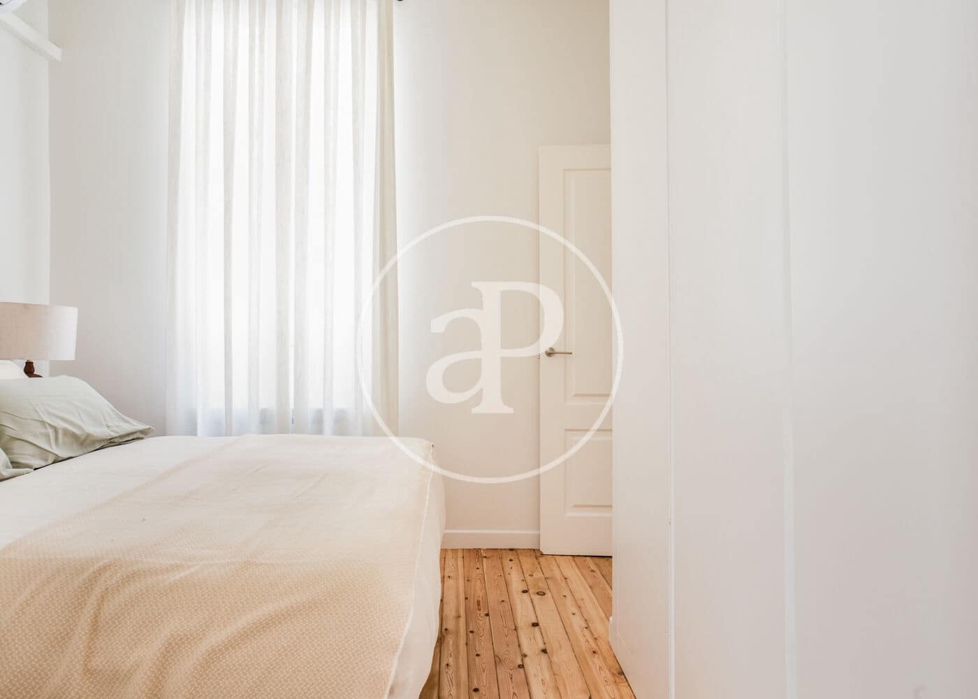 4 soverom Leilighet til leie i Madrid by - € 8 000 (Ref: 8726378)