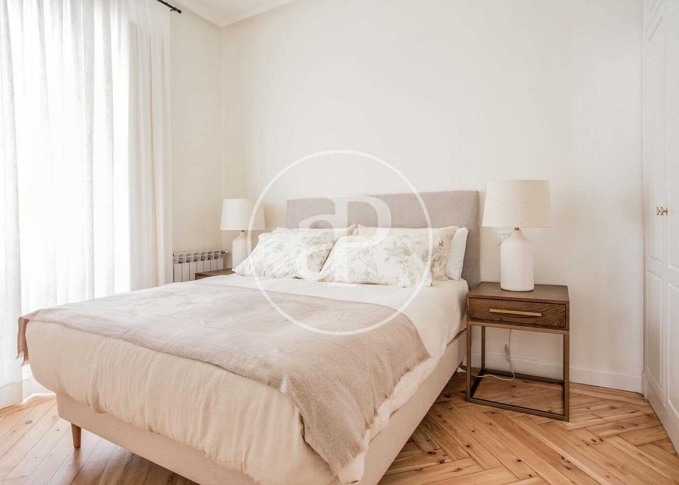 4 soverom Leilighet til leie i Madrid by - € 8 000 (Ref: 8726378)