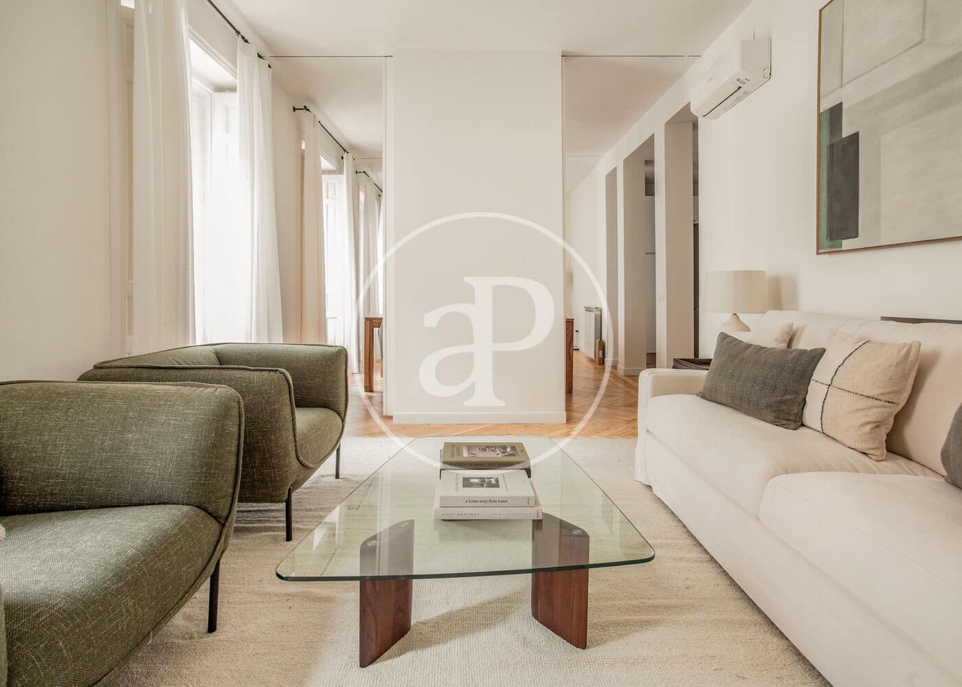 4 soverom Leilighet til leie i Madrid by - € 8 000 (Ref: 8726378)