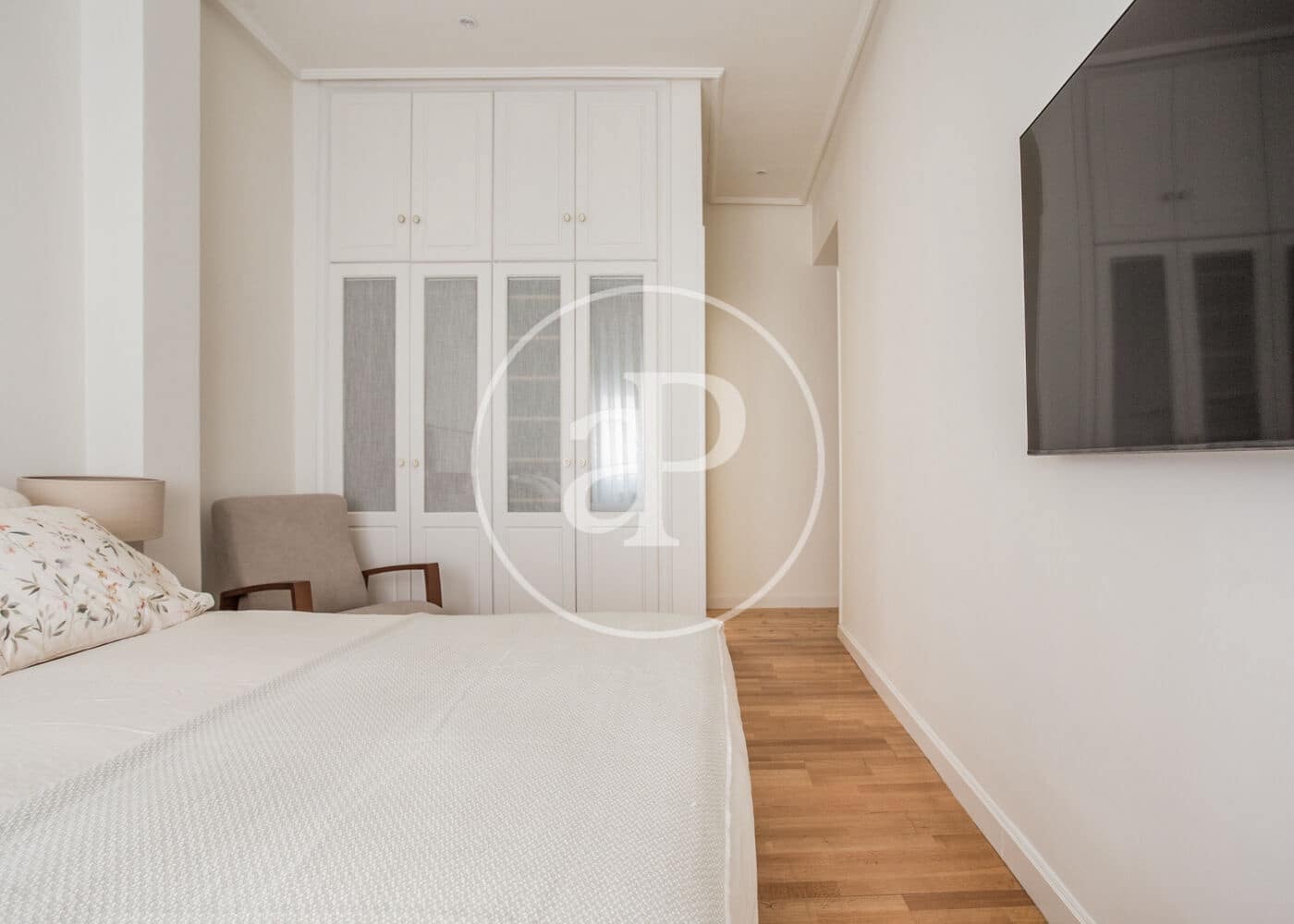 4 soverom Leilighet til leie i Madrid by - € 8 000 (Ref: 8726378)