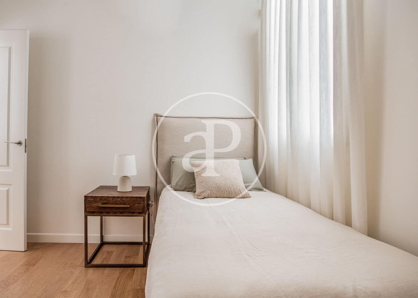 4 soverom Leilighet til leie i Madrid by - € 8 000 (Ref: 8726378)