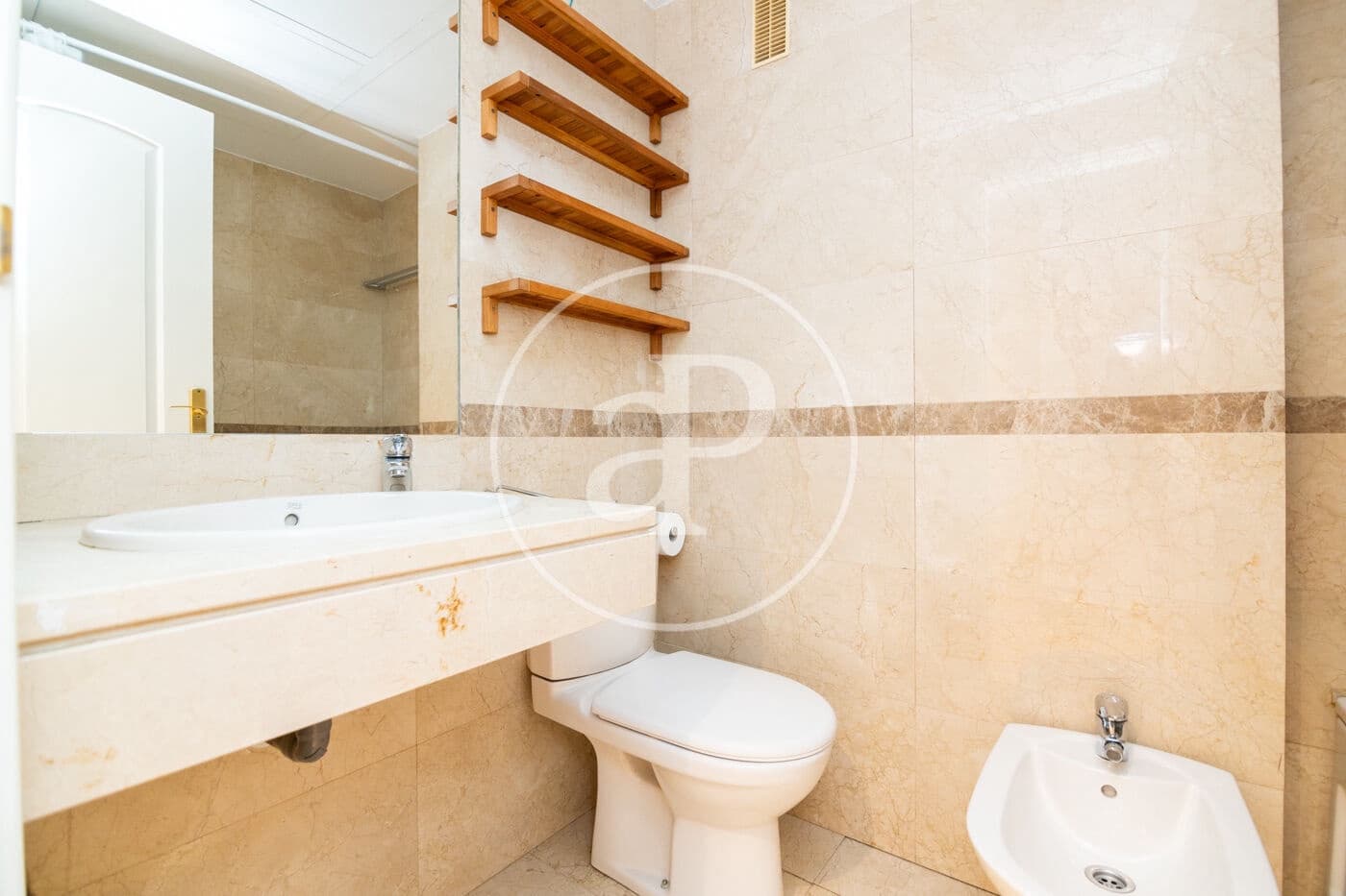 2 soverom Leilighet til leie i Madrid by med svømmebasseng garasje - € 2 200 (Ref: 8726384)