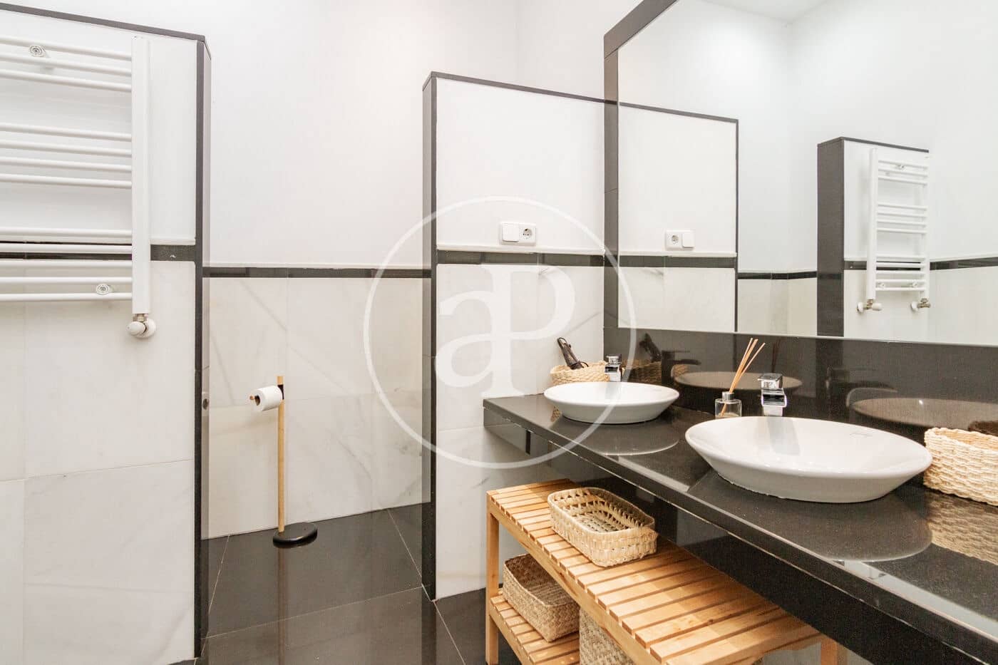 Appartement de 4 chambres à louer à Madrid ville - 3 900 € (Ref: 8726389)