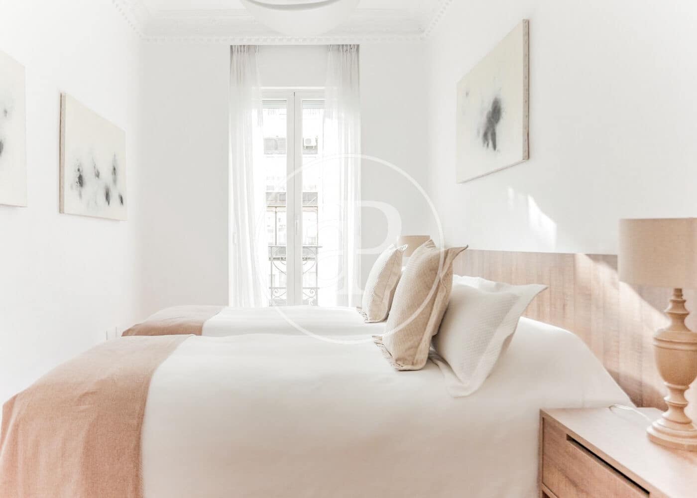 Appartement de 3 chambres à louer à Madrid ville - 6 000 € (Ref: 8726392)