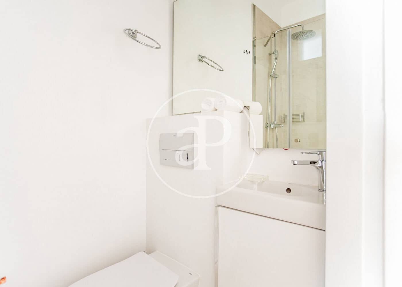 Appartement de 3 chambres à louer à Madrid ville - 6 000 € (Ref: 8726392)