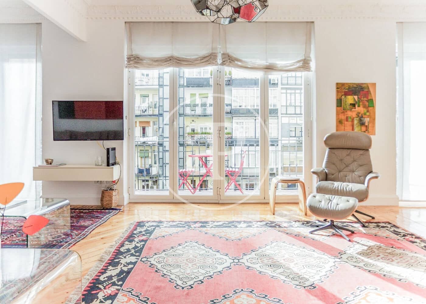 Appartement de 3 chambres à louer à Madrid ville - 6 000 € (Ref: 8726392)