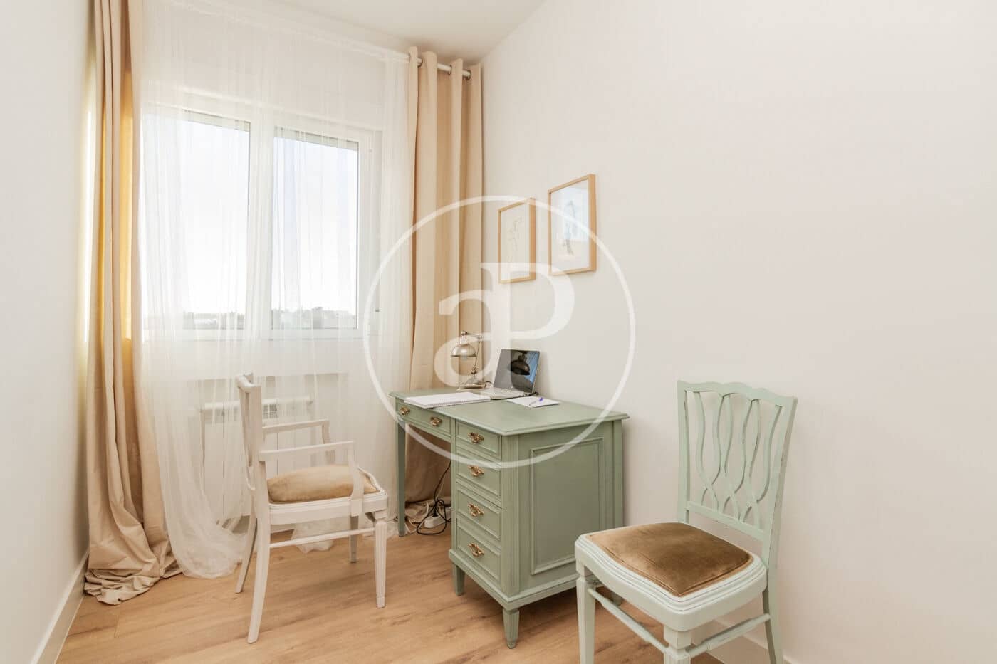 4 soveværelse Lejlighed til leje i Madrid by med swimmingpool - € 3.400 (Ref: 8726394)