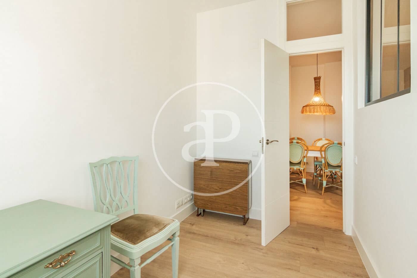 4 soveværelse Lejlighed til leje i Madrid by med swimmingpool - € 3.400 (Ref: 8726394)