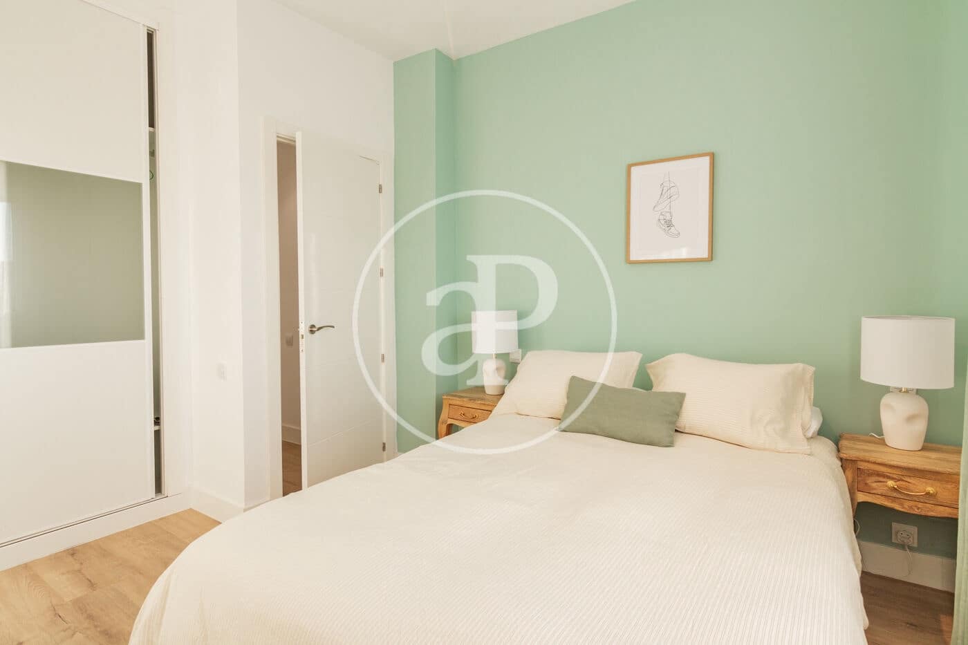 4 soveværelse Lejlighed til leje i Madrid by med swimmingpool - € 3.400 (Ref: 8726394)