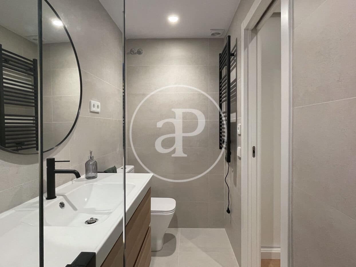 2 soverom Leilighet til leie i Madrid by - € 3 600 (Ref: 8726395)