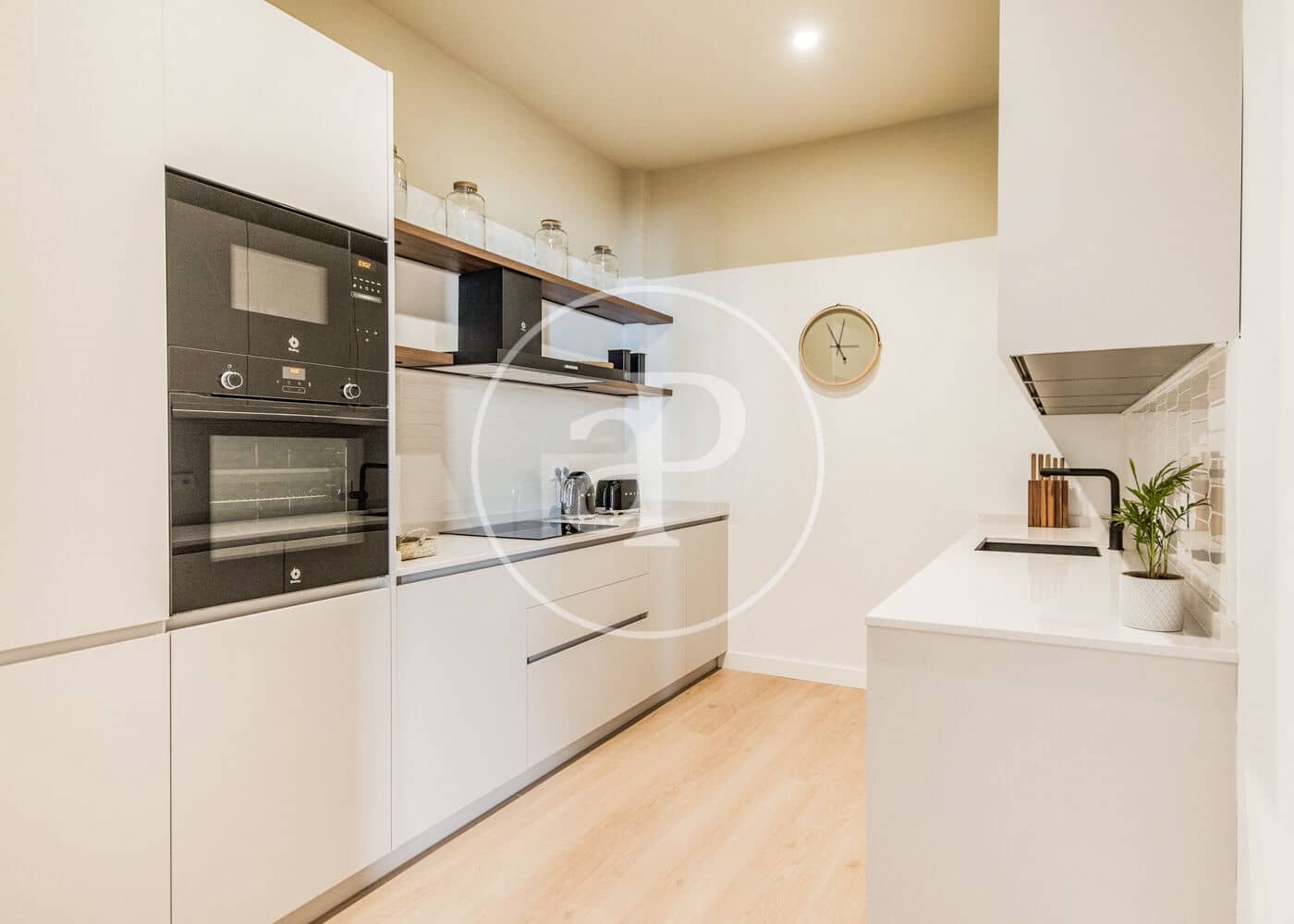 2 soverom Leilighet til leie i Madrid by - € 3 800 (Ref: 8726396)